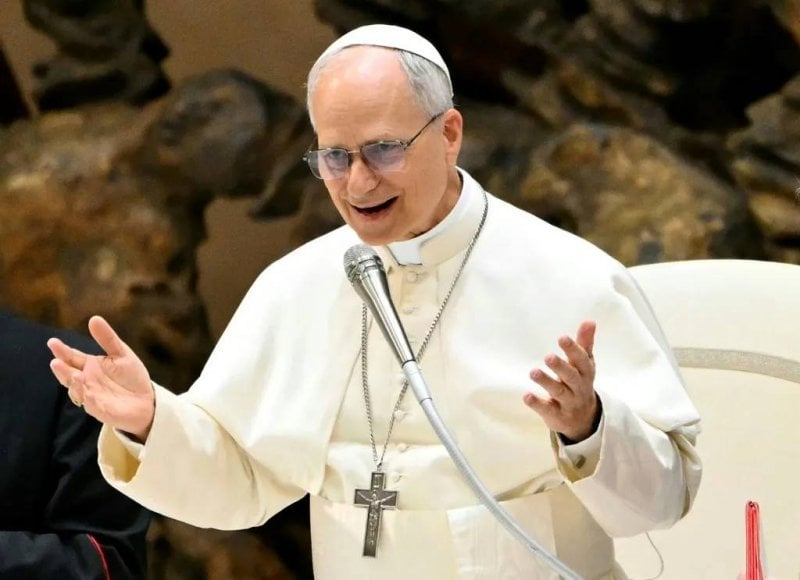 خلال رحلته من أنقرة إلى بيروت... البابا يؤكد دعمه لحل الدولتين