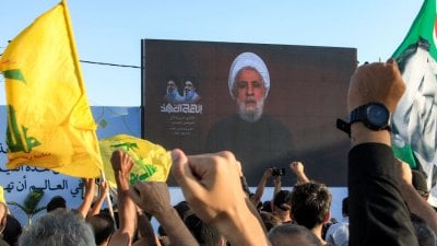 قاسم يعلن موقف الحزب غدًا من تعيين كرم للتفاوض... خطوات مجانية دون مقابل!