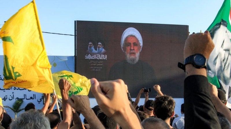 قاسم يعلن موقف الحزب غدًا من تعيين كرم للتفاوض... خطوات مجانية دون مقابل!