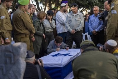 ملف الرهائن يقترب من النهاية… إسرائيل تنتظر الجثمان الأخير