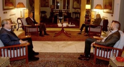 جنبلاط يستقبل كرم: دعم لمهمة الوفد اللبناني في 