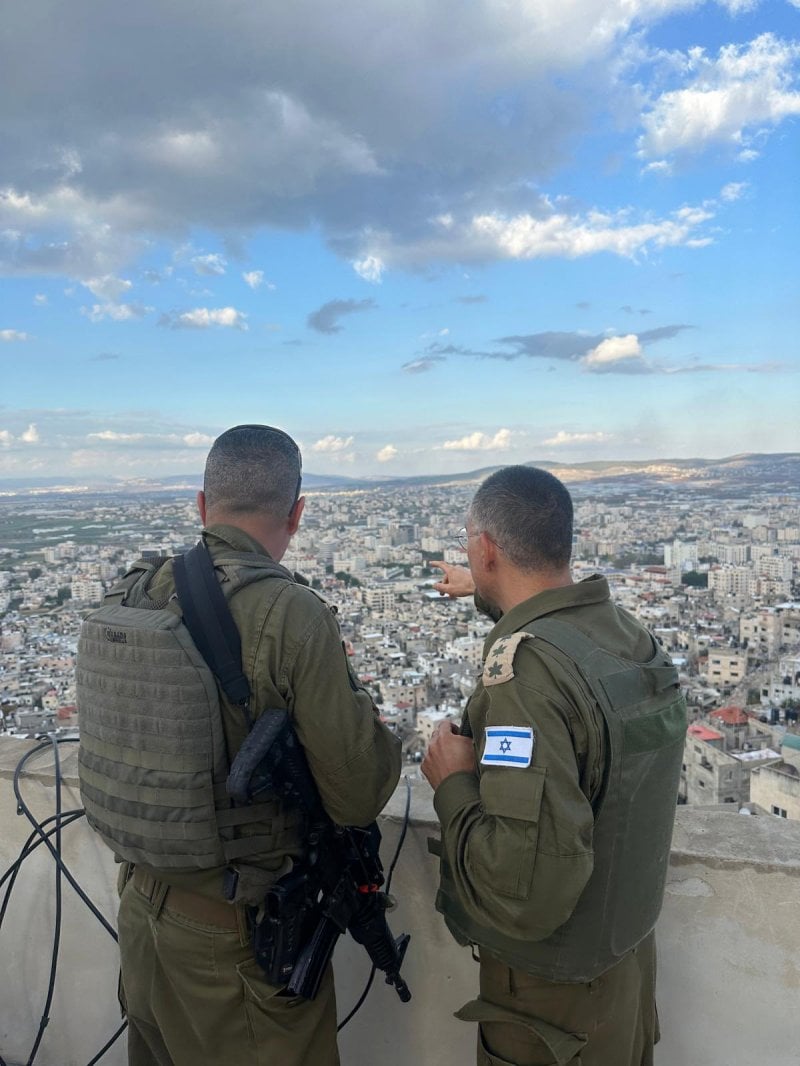 الجيش الإسرائيلي يتابع تطورات "خمس حجارة" في جنين (صور)