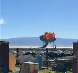 مهمة تدريبية على متن طائرة تتحوّل إلى مأساة... والطيار ينجو بنفسه! (فيديو)