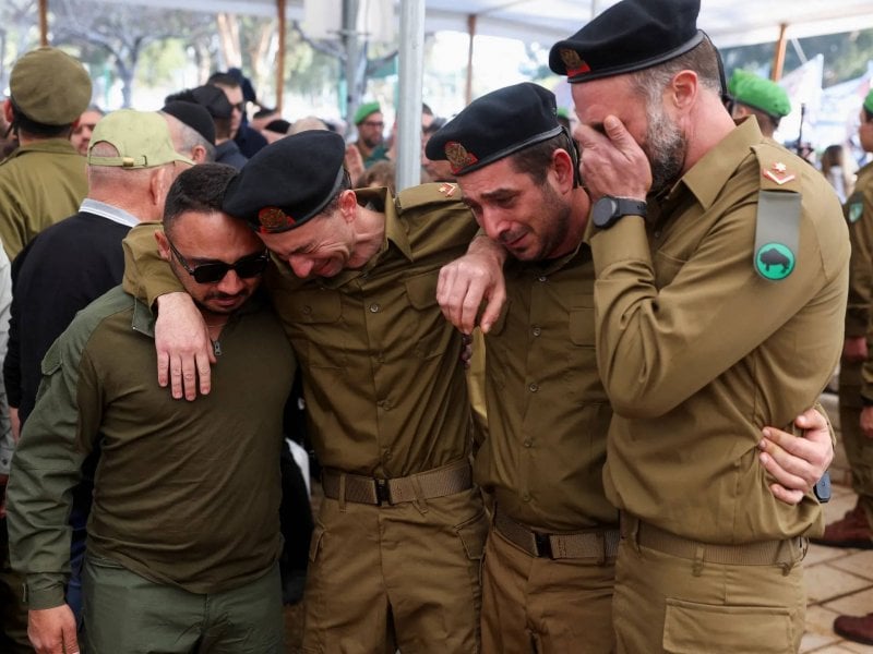 يطاردني منذ 7 أكتوبر... ضابط إسرائيلي ينتحر:  فعلت أشياء لا تغتفر
