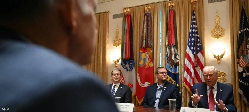 12 مليار دولار لتعويض الخسائر… ترامب: المزارعون يحبونني