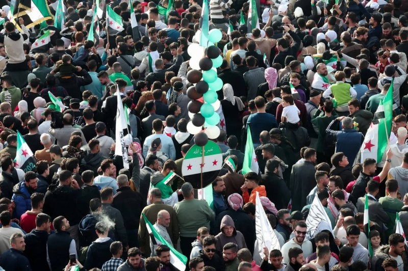 "ساعات ومنكون بدمشق"… أسرار الاتصال الذي سبق سقوط الأسد