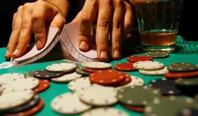 مروّج القمار الأبرز بين يدي 