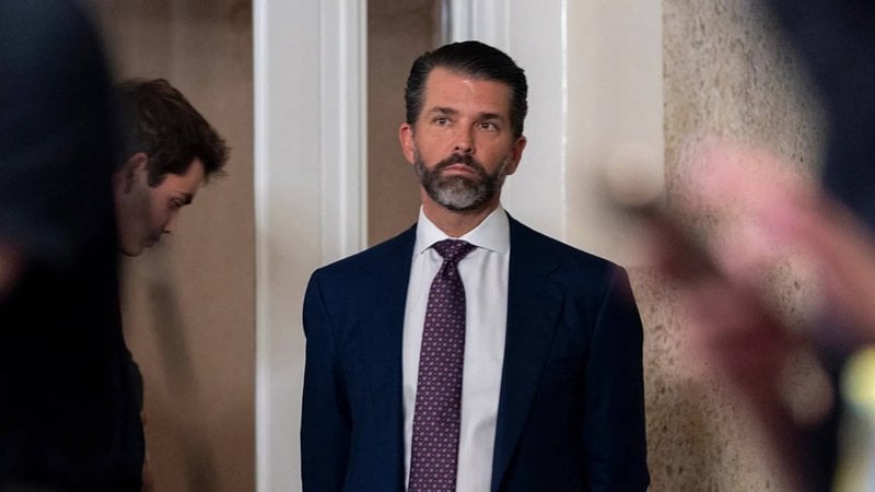 "قد ننسحب من دعم أوكرانيا"… هجوم من ترامب الابن على زيلينسكي!