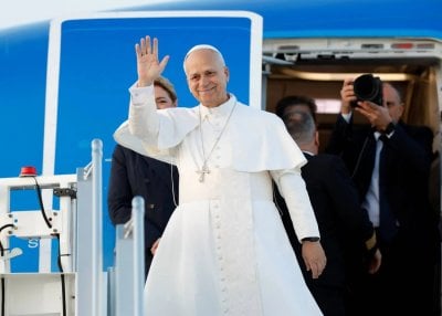 لبنان فسيفساء الرجاء… البابا من الفاتيكان: اللبنانيون هم من عزّوني بإيمانهم