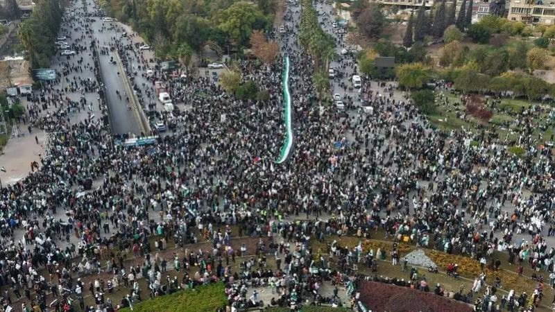 قتيلٌ وإصابات بالعشرات... ليلة "ازدحام خانقة" في دمشق