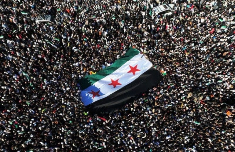 "سقوط العصابة التي حكمت بالدم"
