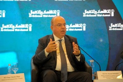 وزير يُعِدّ 