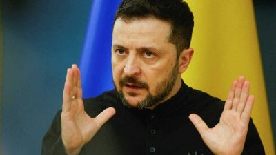 اتصال طويل بين كييف وواشنطن… إليكم ما جرى بين زيلينسكي ومستشاري ترامب