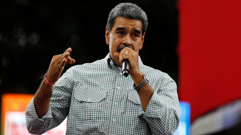 دعوات مادورو تلقى صدى… أكثر من 5000 جندي ينضمون إلى الجيش الفنزويلي!