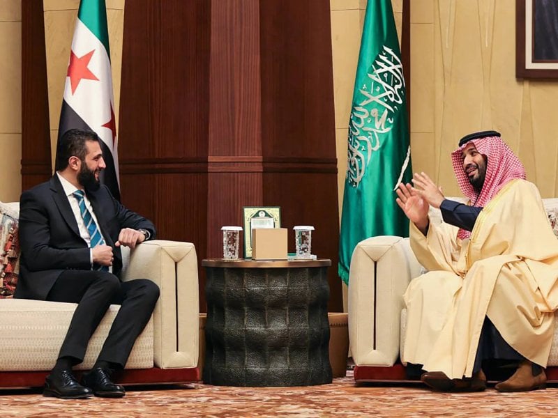 اتصال دبلوماسي… بن سلمان والشرع يبحثان استقرار سوريا