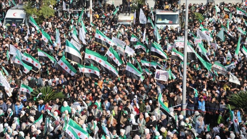 قراءة صادمة في يوم السقوط الأكبر... الوجه اليوم لا يشبه المجتمع السوري؟ 