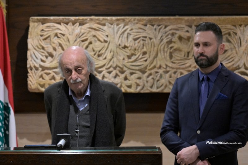 جنبلاط يلمّح للتأجيل… ماذا ينتظر الانتخابات النيابية؟
