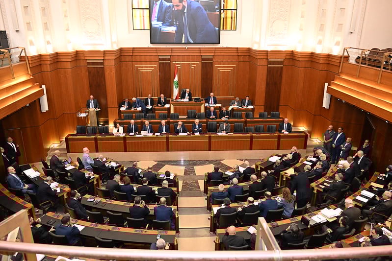 خلافات النواب تهدد الإعمار… وتحذير جدّي: "الوقت ينفذ"!