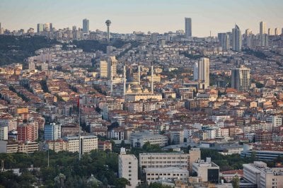 حل شيفرة لقاء انقرة...جس نبض الحزب اتجاه سوريا؟
