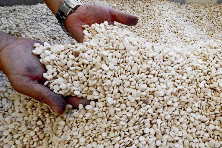 قادمة من لبنان... دمشق تحبط شحنة كبيرة من الكبتاغون