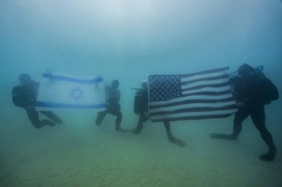 مناورة بحرية لافتة… إسرائيل والولايات المتحدة تختبران الجهوزية في المتوسّط والبحر الأحمر (فيديو وصور)