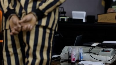 صديق بشار الأسد الأخطر يقع بيد الشرع وفضيحة جديدة ستهز موسكو... حدث كبير ومعلومات مدوية الى العلن!