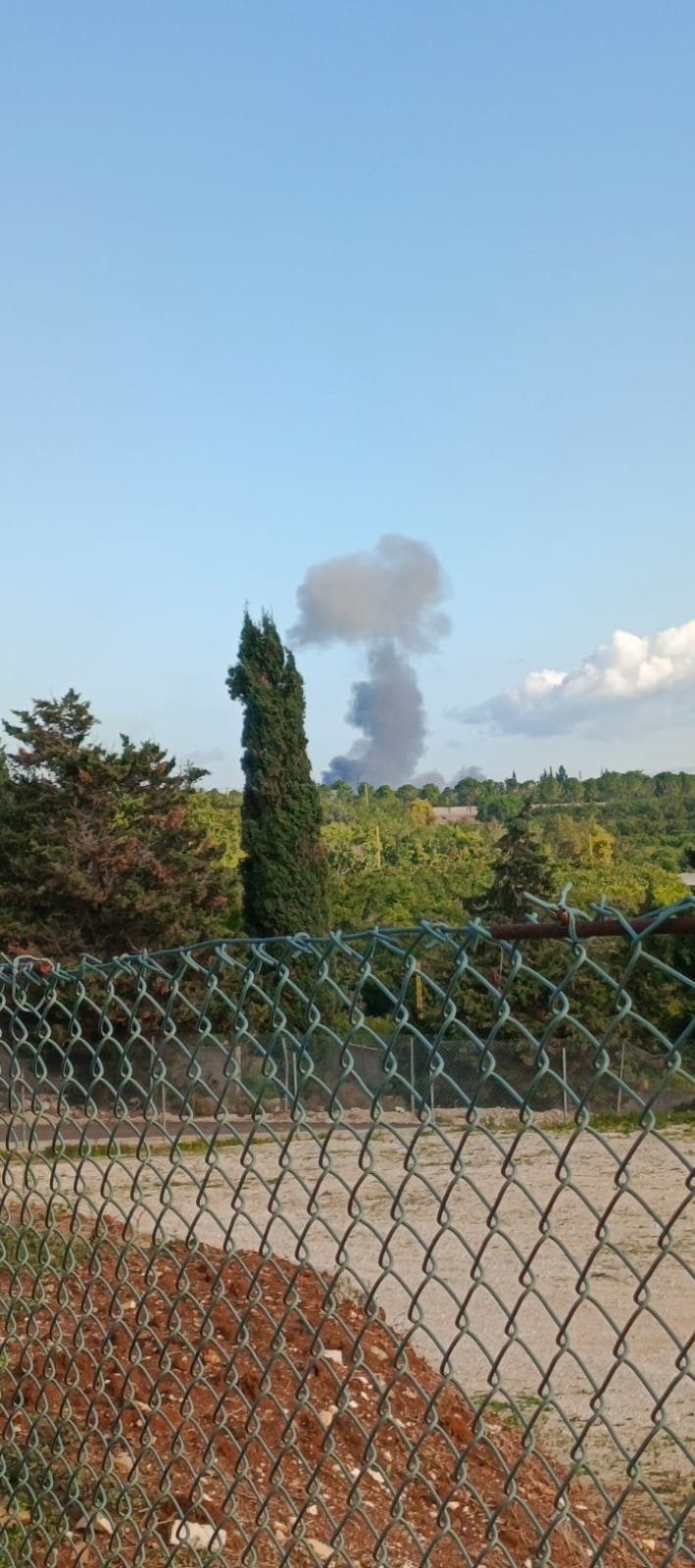 سلسلة غارات إسرائيلية تمتد من الجنوب إلى البقاع الغربي(صور وفيديو)