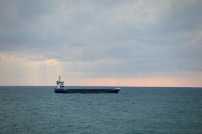 فضيحة قضائية مدوّية: مدير Sahara Energy يغادر لبنان رغم ملف تزوير وسرقة بملايين الدولارات