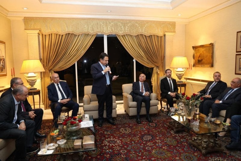 من القليعات… السفير الفرنسي: أولويتنا لبنان لا أمن إسرائيل ولا استقرار سوريا (صور)