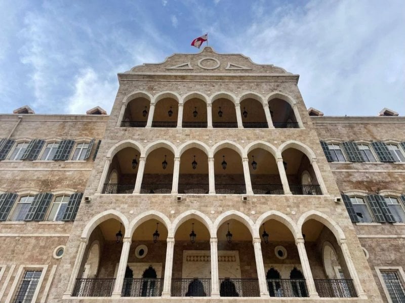 اجتهادات قاتلة في وزارة سيادية