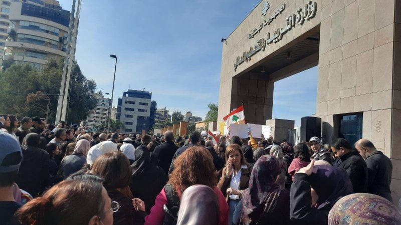 إضراب واعتصامات في المؤسسات التربوية احتجاجًا على تجاهل المطالب