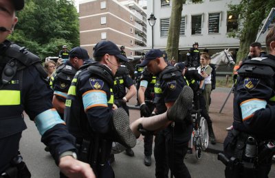 حفل إسرائيلي يشعل مواجهات في هولندا والشرطة تتدخل