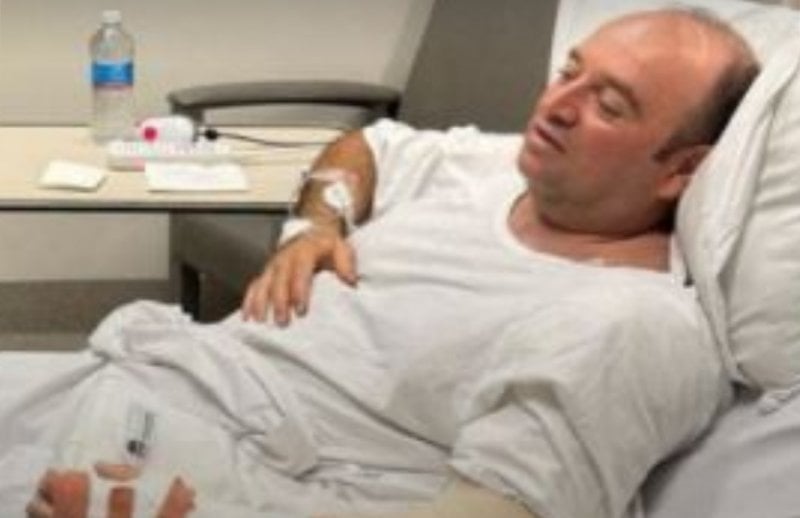 زيارة رسمية لأحمد الأحمد… ووالده يوضح حالته الصحية