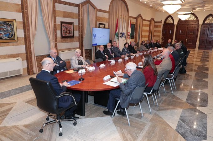 تشديد للرقابة وتدابير جديدة… الحجار يترأس اجتماع السلامة المرورية