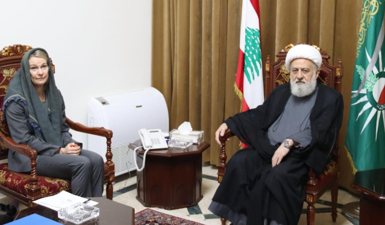 النازحون السوريون "الجدد"… محور لقاء الخطيب وممثلة مفوضية اللاجئين