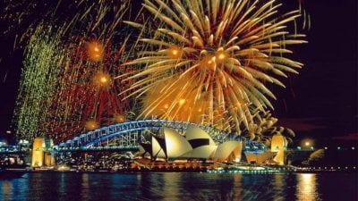 هجوم سيدني يفرض قرارًا جديدًا بشأن احتفالات رأس السنة