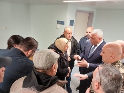 بعد إصابته في الغارة… شقير يزور المؤهّل شحادة ويؤكد الدعم الكامل (صورة)