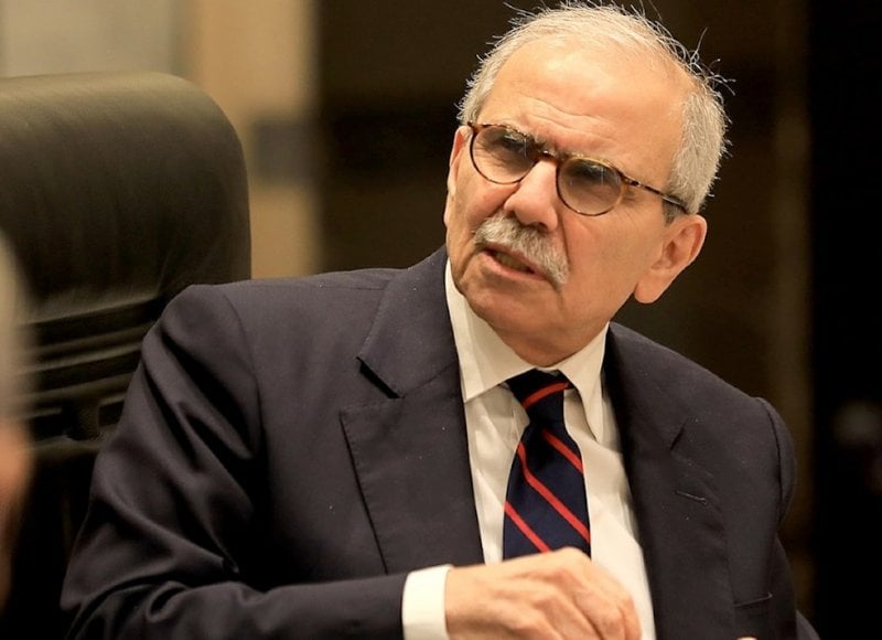 لماذا يذهب نواف سلام بعيدًا بملف حصر السلاح؟