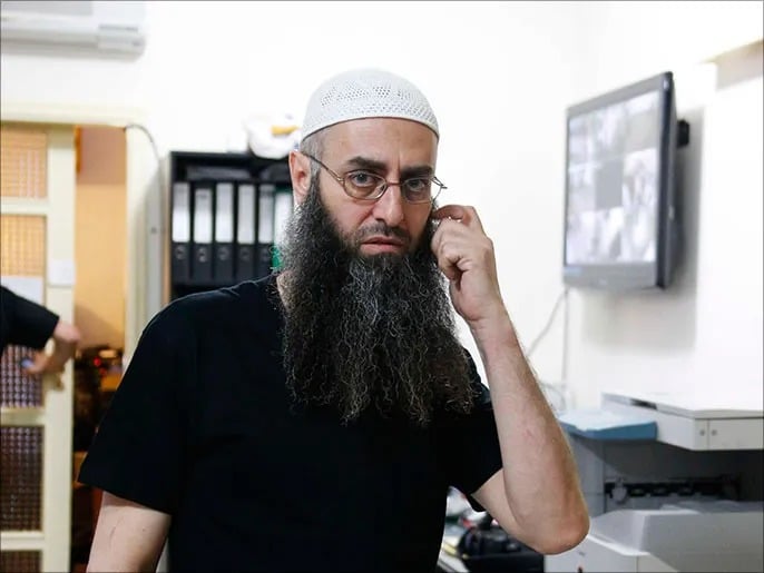 "فحوصات" أحمد الأسير