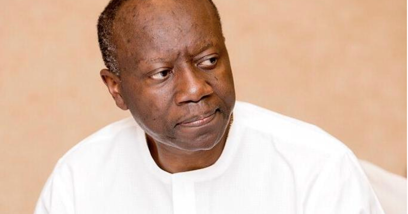 مذكرة حمراء وملاحقة دولية… وزير مالية غانا "مطلوب"