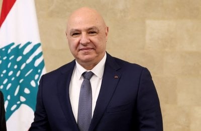 عون يفتح ملف رواتب القطاع العام... ويشدد على الحوار