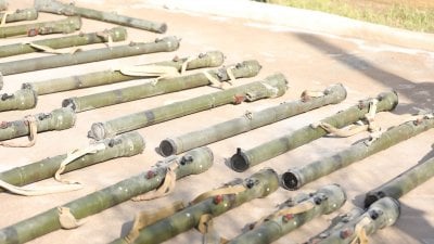 الأمن السوري يضبط صواريخ مضادة للطائرات في دير الزور (صورة)