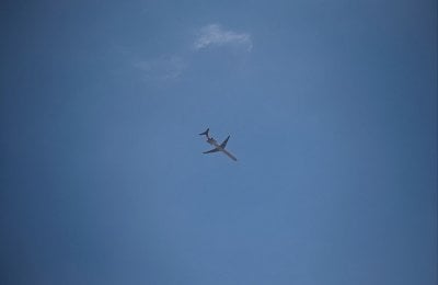 إيران تُحبط محاولة احتجاز ركاب طائرة كرهائن في مشهد