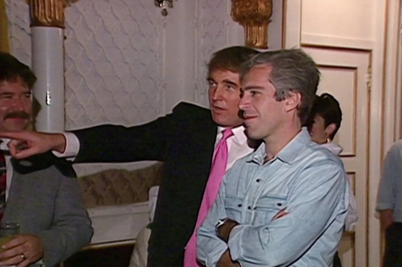 ملفات إبستين تشعل الجدل مجددًا: اتهامات تطال ترامب وتوضيح رسميّ