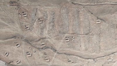 الحزب يرمم خط الإمداد السوري واجتماع سري مع قسد: مخطط التجنيد بدأ وغرفة العمليات السوداء الى الواجهة
