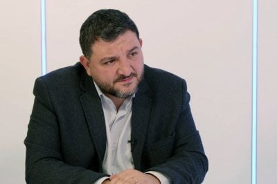 عملية احتيال بلا خطوط حمراء وأسماء خطيرة... رامي نعيم يكشف العقل المدبر لاختلاس ملايين: اسجنوه!
