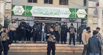 التحقيقات مستمرة... ارتفاع حصيلة تفجير مسجد بحمص 