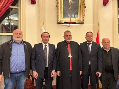 المحامي مجاهد شندب يعايد الأبرشيات في طرابلس ويشدد على وحدة المجتمع