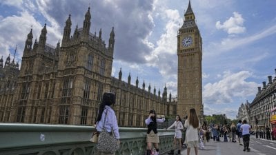 بعد التهديد البريطاني... أنغولا وناميبيا توافقان على استقبال المهاجرين 