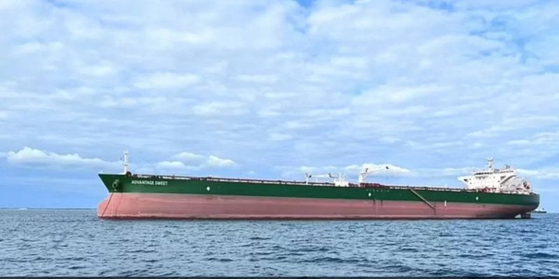 توقيف ناقلة نفط أجنبية في مياه الخليج… وإيران تكشف التفاصيل